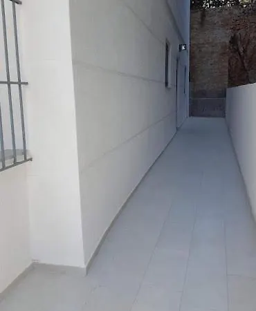 Apartment 2 Bedroom 100m From