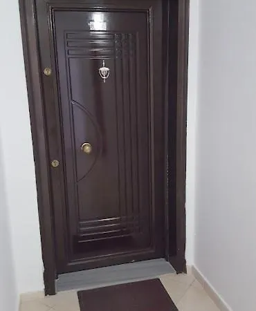 2 Bedroom 100m From Lägenhet *