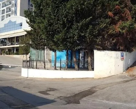2 Bedroom 100m From Apartment *