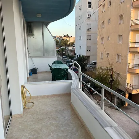 2 Bedroom 100m From *